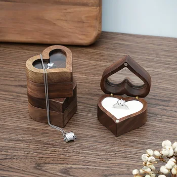 Мини-коробочка для деревянных колец с милым сердечком и стеклянным дисплеем, футляр для органайзера колец для женщин, футляр для органайзера с логотипом клиента, изогнутая деревянная коробка с буквами